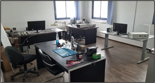Engineering lab workstations